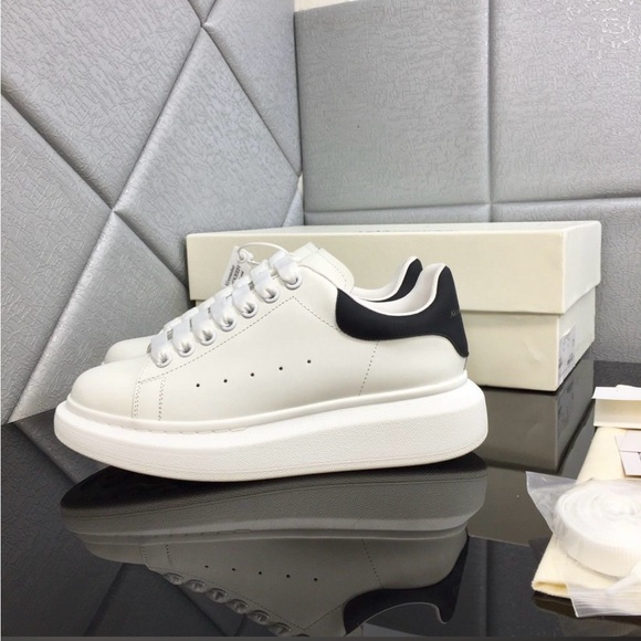 Summer is here... and we have everything you are looking for - Picture 10 of 13